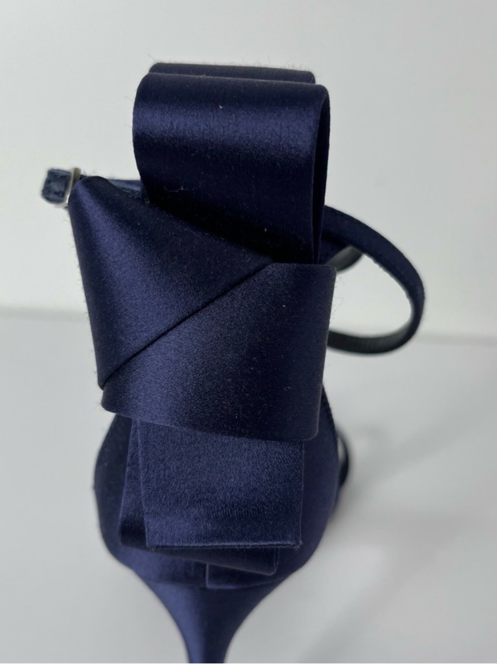 Giuseppe Zanotti Elegant Navy Bow Ankle-Strap Stiletto Sandals Sz 37.5 - Picture 4 of 5